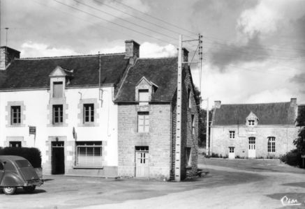 Carte postale du bourg de Billio (1955)